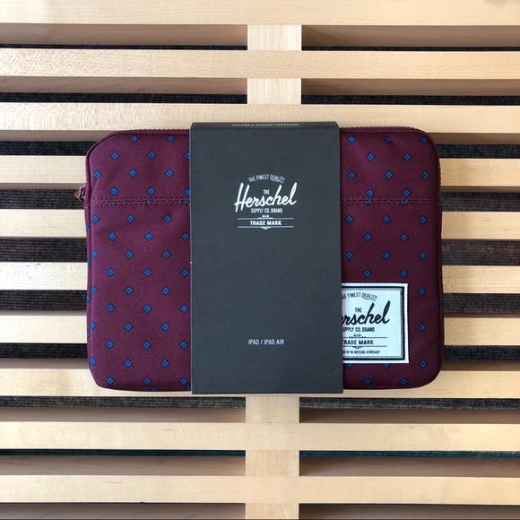 NWT HERSCHEL IPad / iPad Air Sleeve - Picture 4 of 5